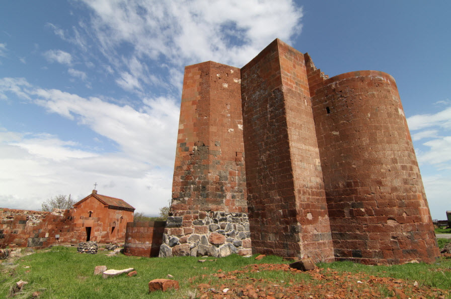 Dashtadem Fortress, Armenia